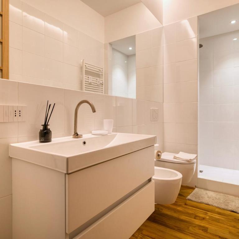 Just Urban Stays - Exclusive 1BR City Center with Balcony - Appartamento con 1 Camera da Letto e Balcone - 19