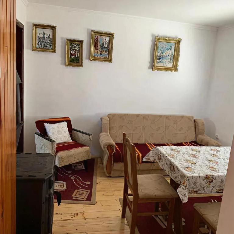 Apartmani Petrovic Tara, Kaludjerske bare - Apartman sa 2 Spavaće Sobe i Balkonom - 8