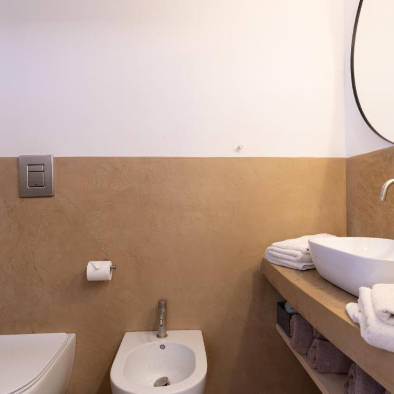 Colle dei Monaci Luxury Homes - Suite Deluxe con Vasca Idromassaggio - 4