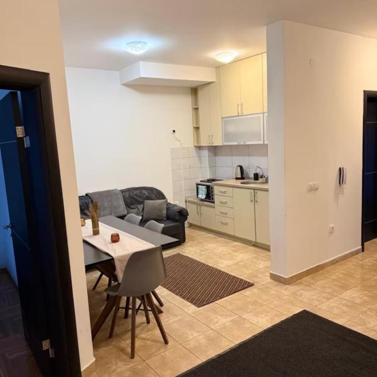 ADAIST Apartments Budva Free Parking & Balcony - Apartman sa 2 Spavaće Sobe - 19