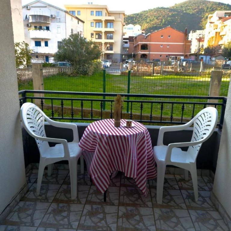ADAIST Apartments Budva Free Parking & Balcony - Apartman sa 2 Spavaće Sobe - 9