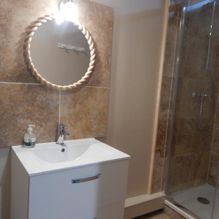 ST Malo Bel appartement plain -pied 300 m gare prés plage du sillon intramuros - Appartamento con 1 Camera da Letto - 7