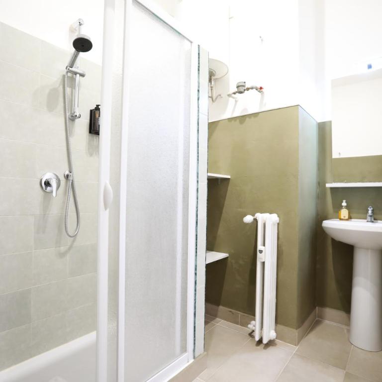 Unique Stay Bologna - Camera Familiare Superior - 17