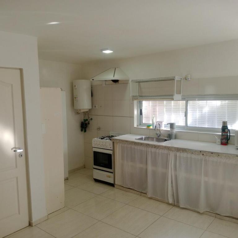Alquiler Temporario M E - Two-Bedroom House - 41