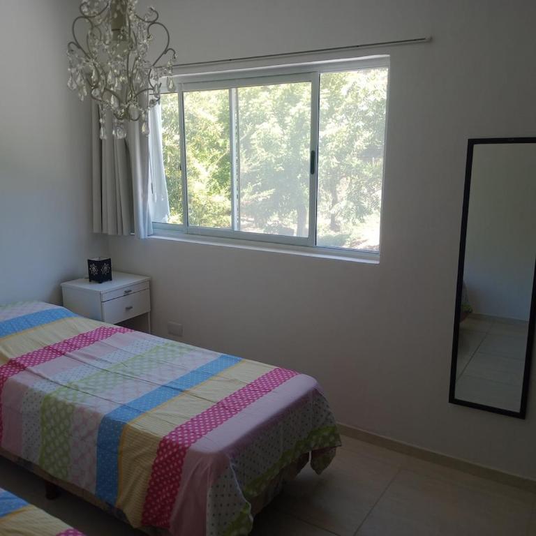 Alquiler Temporario M E - Two-Bedroom House - 32