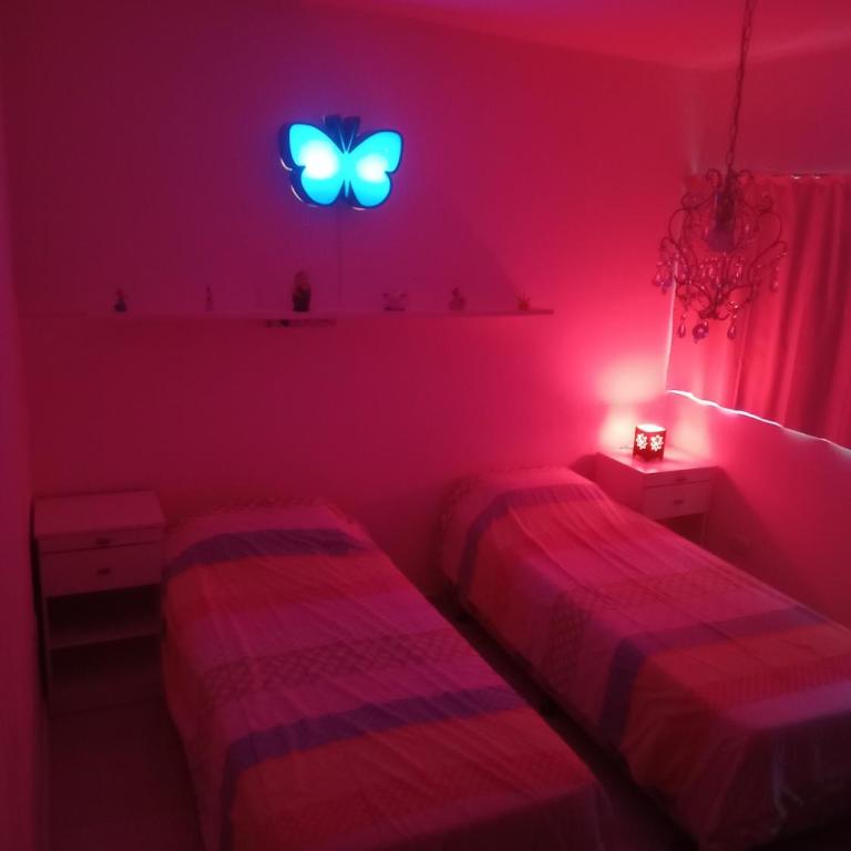Alquiler Temporario M E - Two-Bedroom House - 31