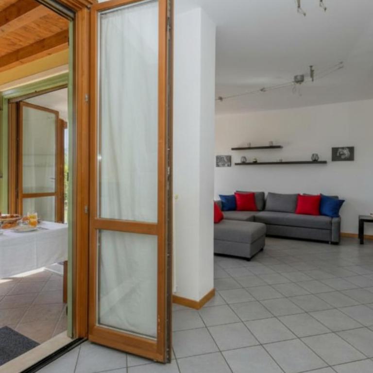 Oasis Apartment with garden and pool DesenzanoLoft Official Partner Homes & Villas by Marriott Bonvoy - Appartamento con Vista Piscina - 14