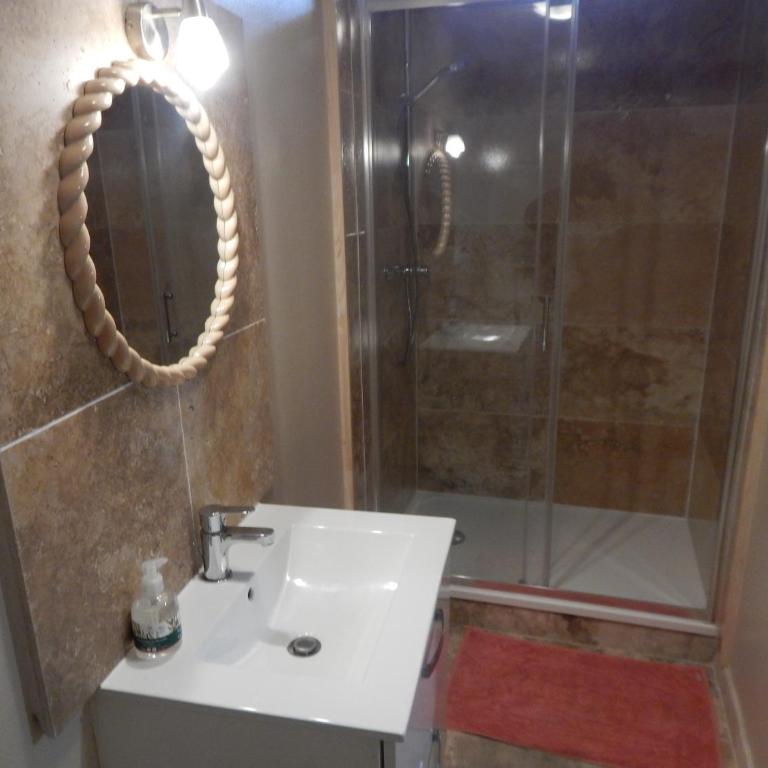 ST Malo Bel appartement plain -pied 300 m gare prés plage du sillon intramuros - Appartamento con 1 Camera da Letto - 15