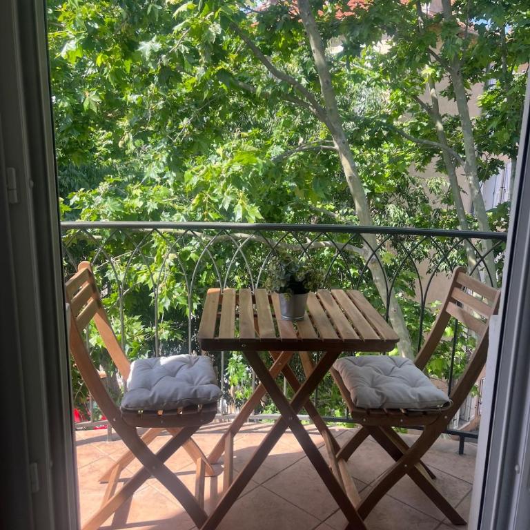 Cosy Appartement plein cœur Toulon Mourillon Plage à pied - Apartment - 3