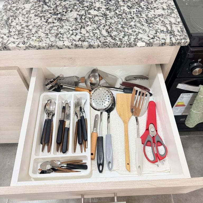Dpto a estrenar con cocina y cochera - Two-Bedroom Superior Apartment - 16