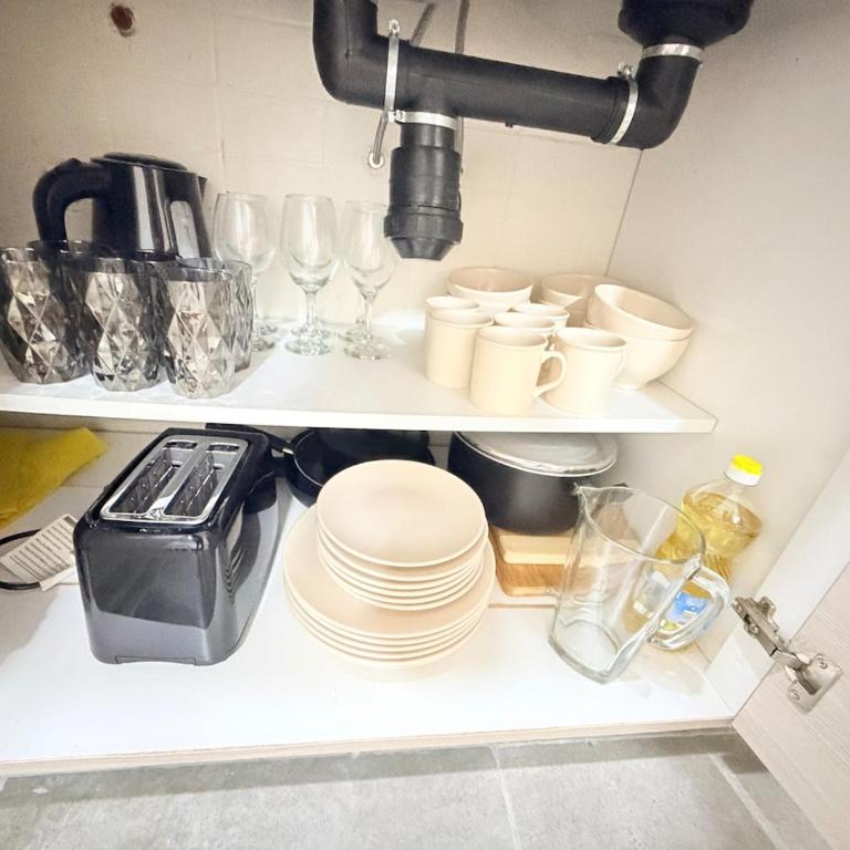 Dpto a estrenar con cocina y cochera - Two-Bedroom Superior Apartment - 17
