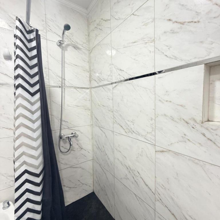 Dpto a estrenar con cocina y cochera - Two-Bedroom Superior Apartment - 31