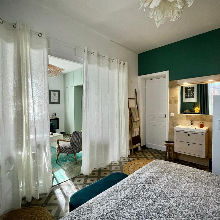 La maison Gerval - Chambre Double ou Lits Jumeaux - 5