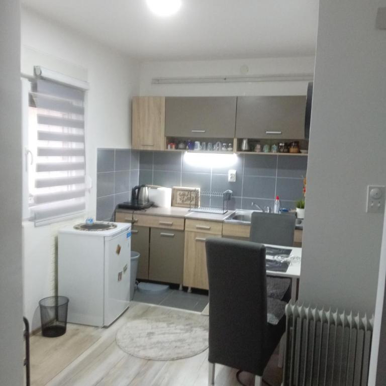 Apartmani Nana - Apartman sa 1 Spavaćom Sobom - 8
