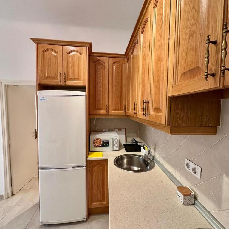 Alquiler temporada Quiet & cosy heart of the city - One-Bedroom Apartment - 24