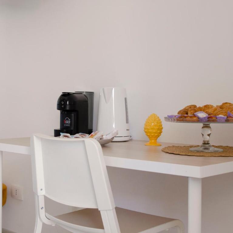 Residence La Perla - Marzamemi & Sea - Homie Livings - Quadruple Room with Private Bathroom - 9