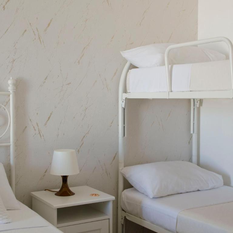 Residence La Perla - Marzamemi & Sea - Homie Livings - Quadruple Room with Private Bathroom - 8