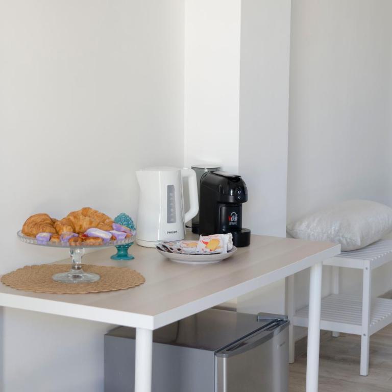 Residence La Perla - Marzamemi & Sea - Homie Livings - Quadruple Room with Private Bathroom - 12