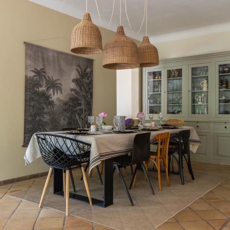 Absolutely quiet Provencal villa with swimming pool - Villa - 22
