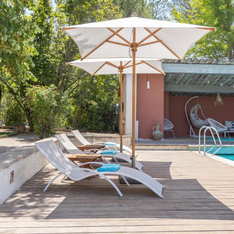 Absolutely quiet Provencal villa with swimming pool - Villa - 4