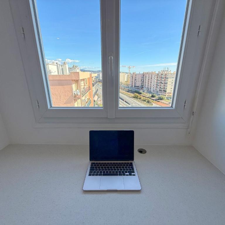 Nice Ouest Chambres Privees Modernes TV Wifi Bureau en colocation - Doppelzimmer mit Gemeinschaftsbad - 2