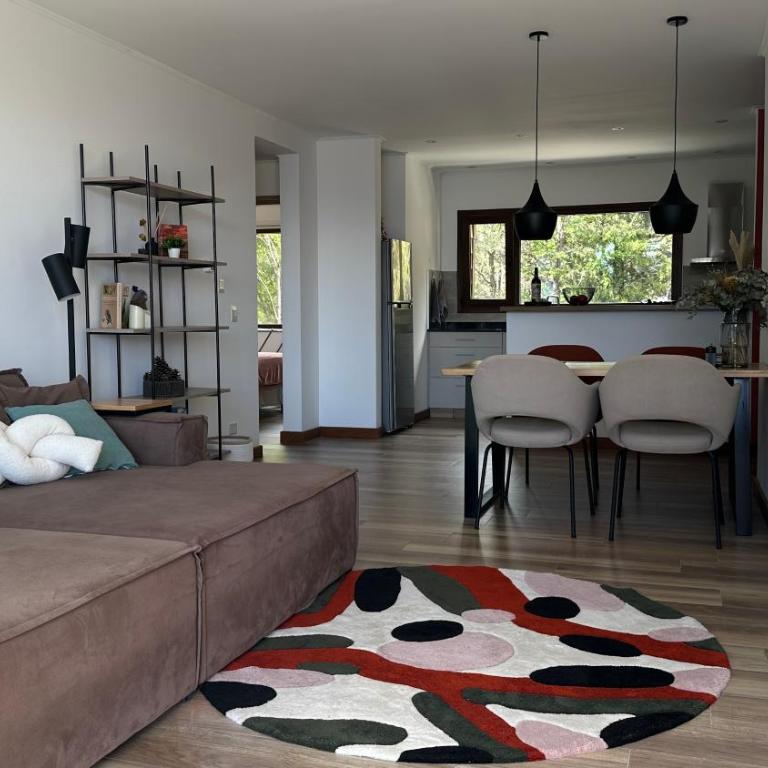 Modern 2BR apartment with heated pool and panoramic lake view - Apartamento de 2 dormitorios - 9