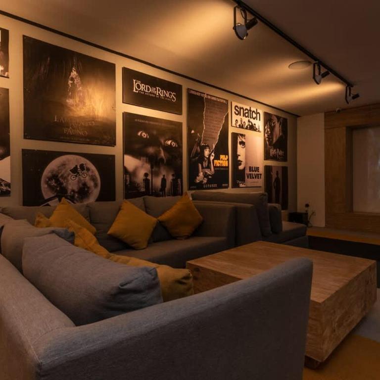 Spacious Retreat for 10 people - Apartment - 18