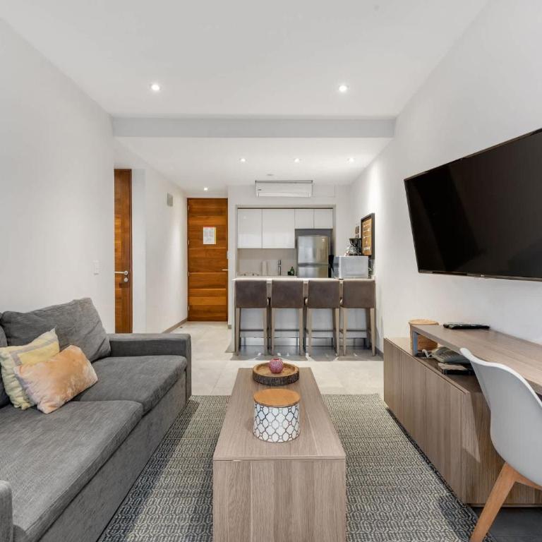 Swim-up 1-bedroom apartment - Apartment - 18