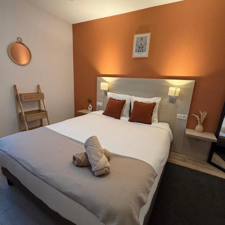 Studio Appart'hôtel gare TGV avec place privée - Appartamento con 1 Camera da Letto - 1