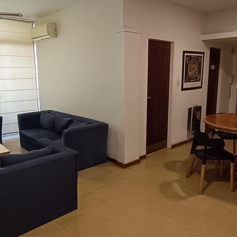Departamento 3 Dormitorio Más Cochera por Mes - Apartamento de 3 dormitorios Premium - 1