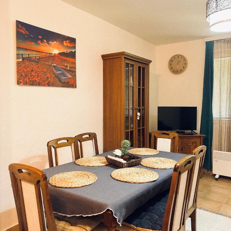 Blue Shell Apartments - Two-Bedroom Apartment - 7