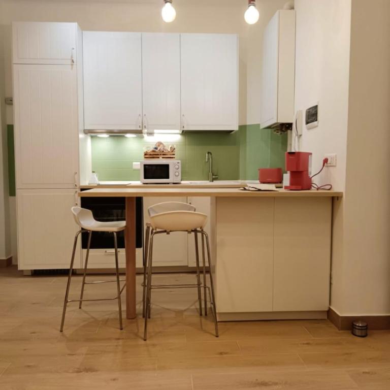 Milano Centro - Free Parking - WI-FI 1 Gz - 10"CityLife - 10" San Siro -Casa Leonardo - Appartamento con 1 Camera da Letto - 3