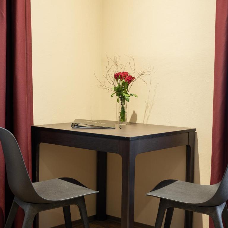 Swiss Inn & Apartments - Superior Double or Twin Room - 7