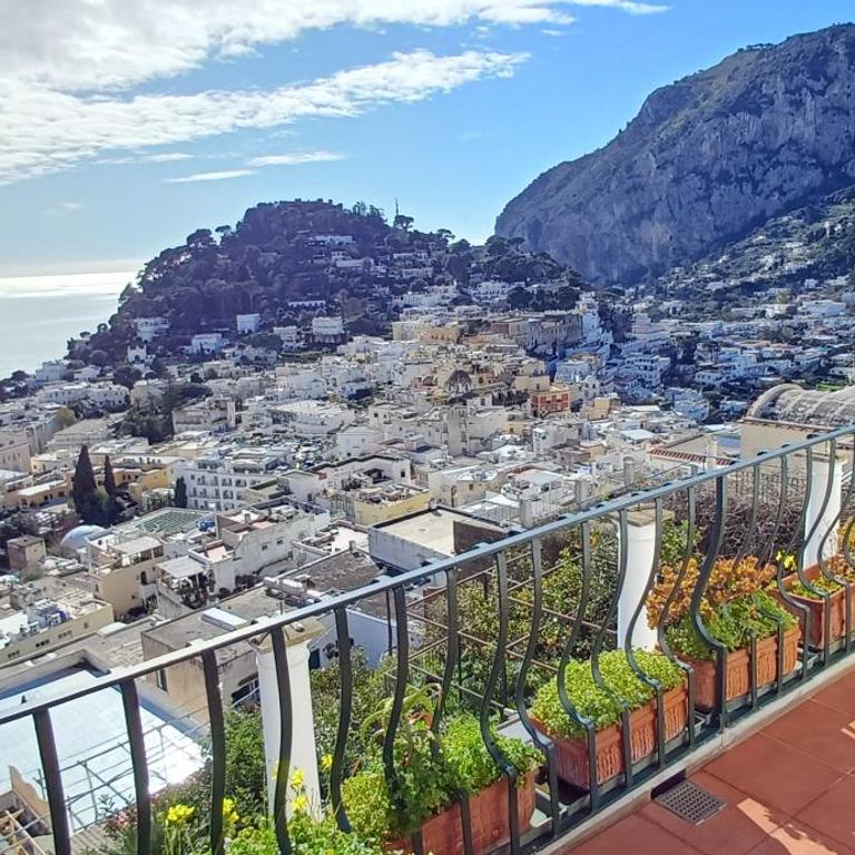 Appartamento Vista Mare e Isola - Appartamento con 3 Camere da Letto e Vista Mare - 4