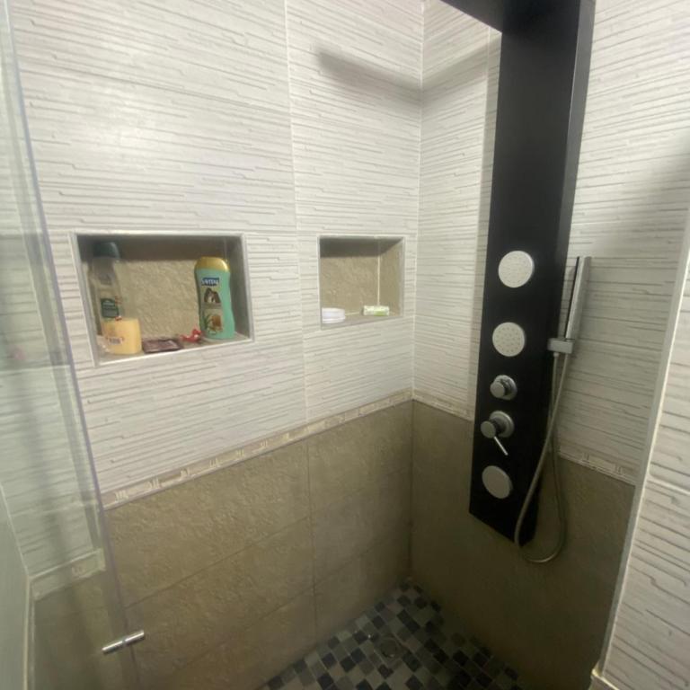 Casa de lujo en barrio popular - Apartment - Ground Floor - 2