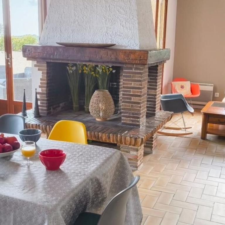 Propriété 22 pers avec jardin et piscine - Ferienhaus - 2