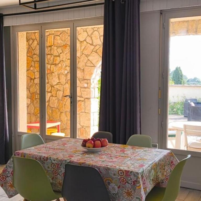 Propriété 22 pers avec jardin et piscine - Ferienhaus - 14
