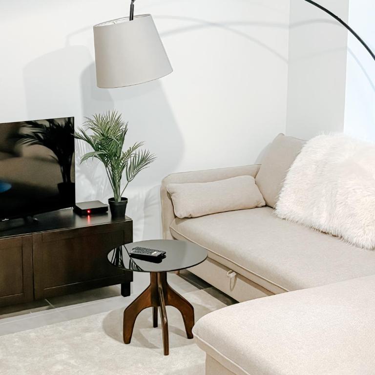 Aya - Renovated air-conditioned duplex with garden - Appartement 2 Chambres - 27