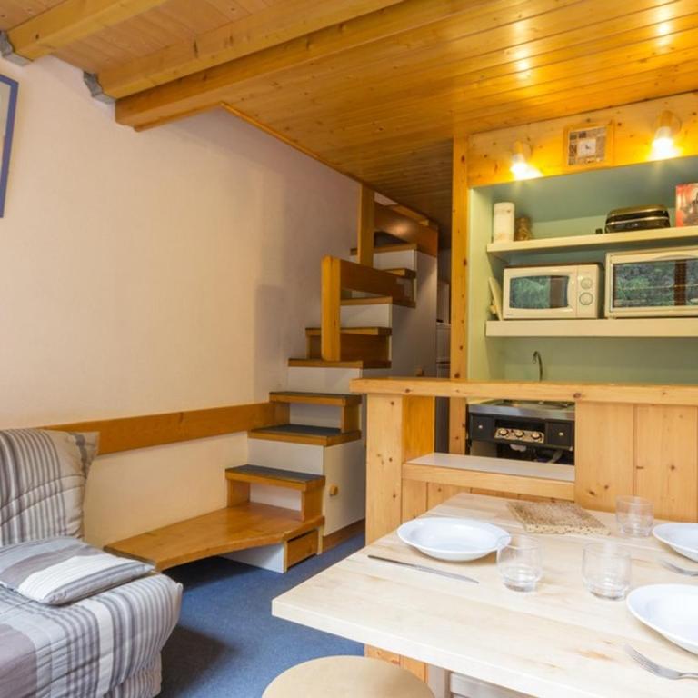 Duplex confortable proche des pistes avec balcon - Appartement 1 Chambre - 11