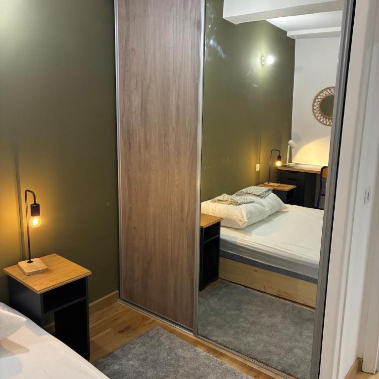 Cozy 50 m2 - Balcony & Air Conditioning! Heart of Old Nice - Appartement 2 Chambres - 5
