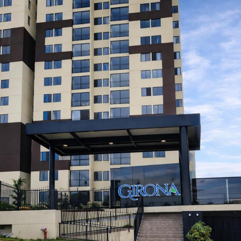 Apartamento cálido con ubicación excepcional - Apartamento de 2 dormitorios - 2