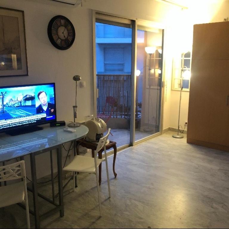 Antibes France Plage - One-Bedroom Apartment - 14