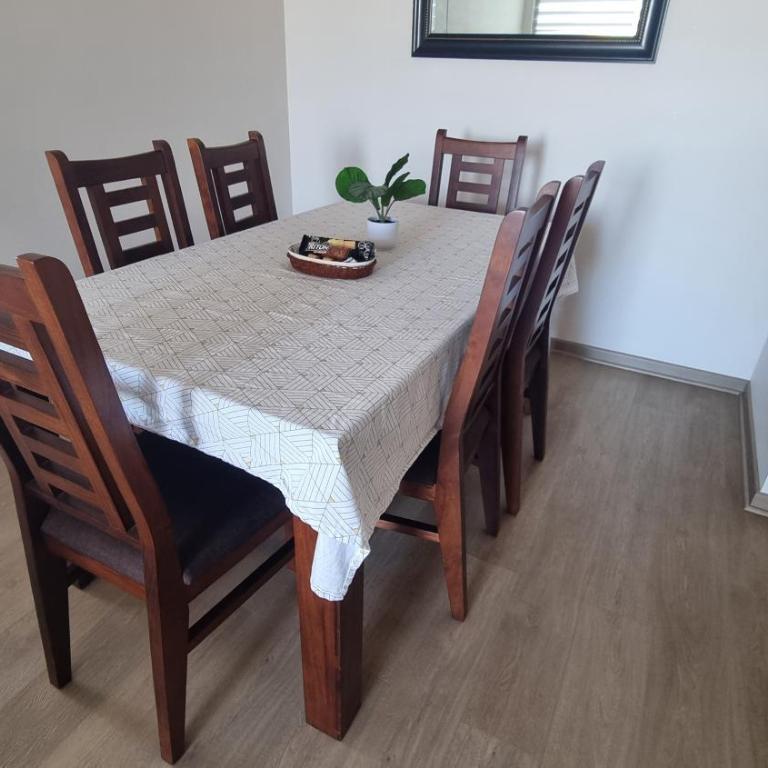 Hermoso Departamento frente a Universidad de Talca - Three-Bedroom Apartment - 2