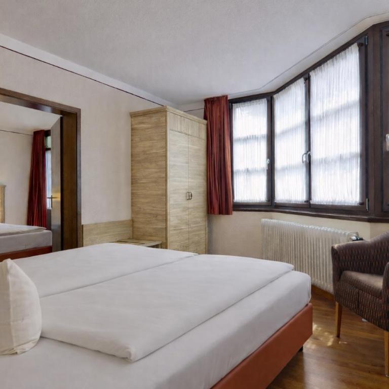 AMBER HOTEL Bavaria - Suite mit 2 Schlafzimmern - 3