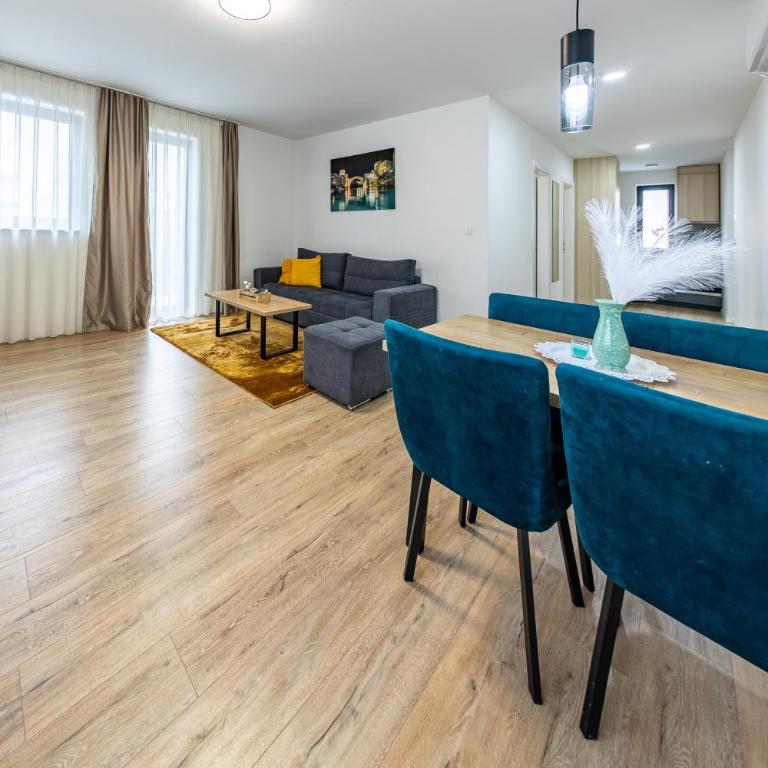 Hotel MM Residence - Two-Bedroom Deluxe Apartment - 1