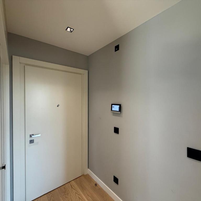 BW Home - One-Bedroom Apartment with Balcony and City View - 5