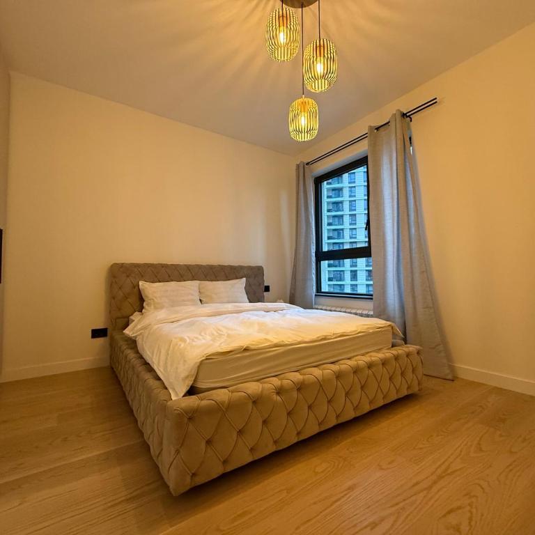 BW Home - One-Bedroom Apartment with Balcony and City View - 6
