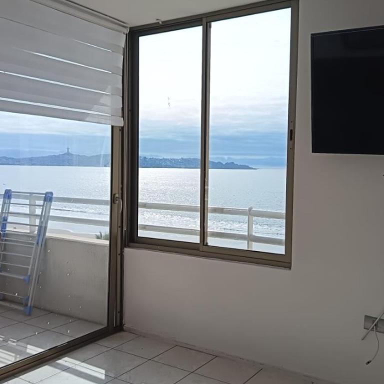 Departamento frente al mar - Two-Bedroom Apartment - 10