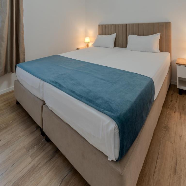 Hotel MM Residence - Two-Bedroom Apartment - 4