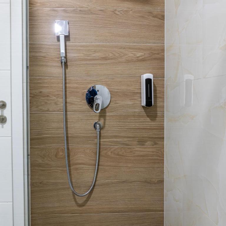 Hotel MM Residence - Two-Bedroom Deluxe Apartment - 9